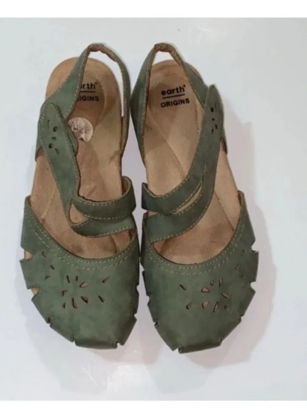 Earth Origins Olive Green Women's Cutout Slingback Sandal Size 8W